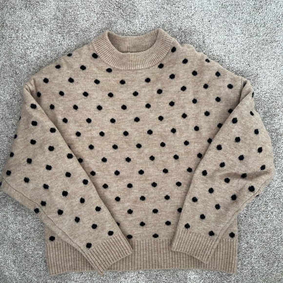 H&M Beige and Black Polka Dot Crewneck Sweater - Picture 4 of 5